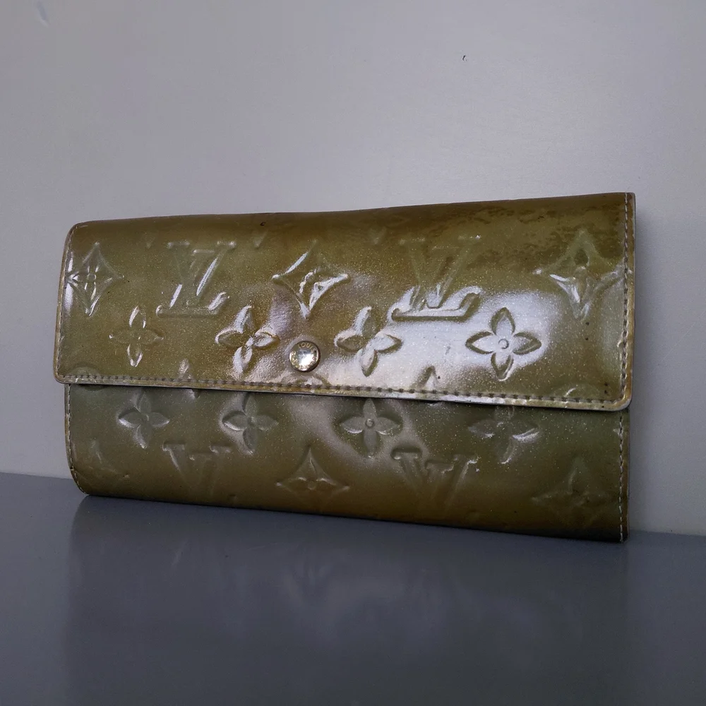 Louis Vuitton Green Olive Sarah Veris Classic Signature Monogram Print - Picture 2 of 11